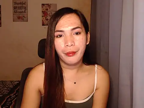 Snapshot of Msyensmith chatting on 03-07-25, 10:56 Msyensmith online show from 03-07-25, 10:56