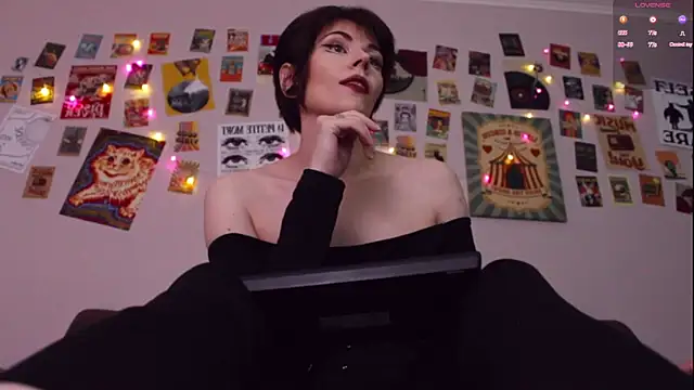 Luna Blake online show from 05-27-26, 05:20