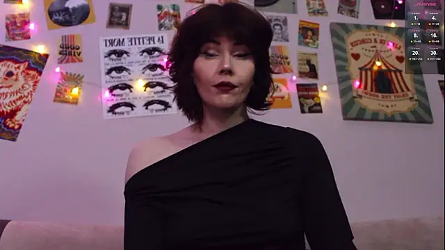 Luna Blake online show from 03-22-26, 12:18