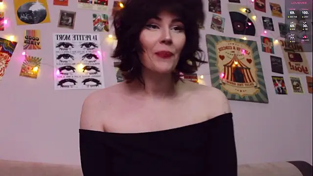 Luna Blake online show from 03-18-26, 01:13