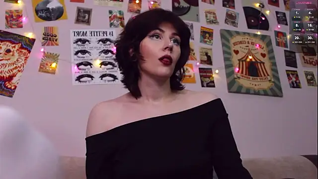 Luna Blake online show from 03-19-26, 01:44