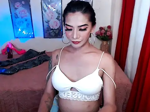 Snapshot of SofiaLibreTs chatting on 05-11-26, 08:49 SofiaLibreTs online show from 05-11-26, 08:49