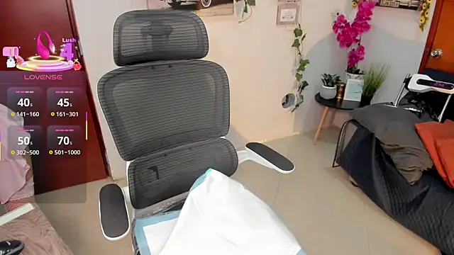 Julia-roberths online show from 04-18-26, 01:13