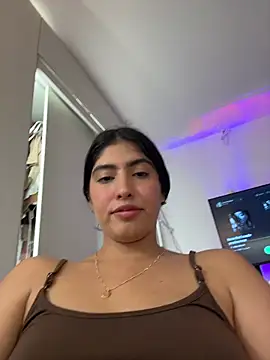 Snapshot of Gaby_zahir_ chatting on 06-11-26, 02:00 Gaby zahir online show from 06-11-26, 02:00