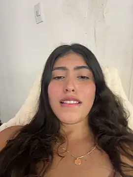 Snapshot of Gaby_zahir_ chatting on 06-11-26, 02:53 Gaby zahir online show from 06-11-26, 02:53