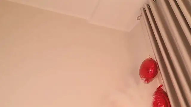 Snapshot of NaomiBlack35 chatting on 02-22-26, 06:53 NaomiBlack35 online show from 02-22-26, 06:53