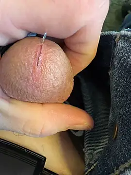 Snapshot of KielerMen chatting on 11-27-25, 08:59 KielerMen online show from 11-27-25, 08:59