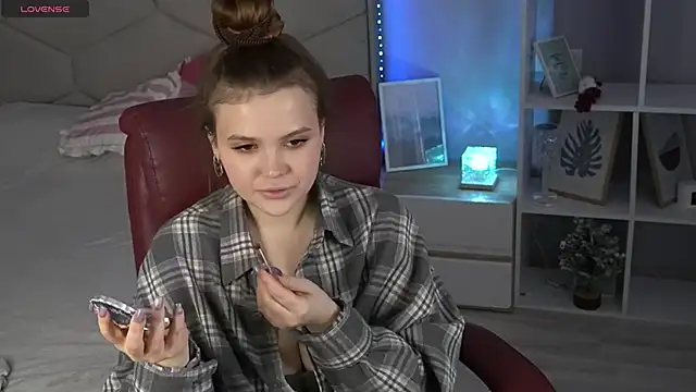 AfinaAmmor online show from 03-11-26, 02:44