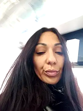 LeticiaWoods online show from 12-20-24, 09:43