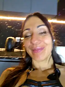 LeticiaWoods online show from 12-15-25, 04:24