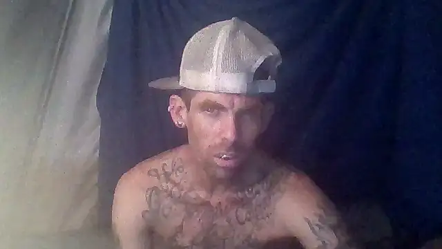 Snapshot of prettyboytatted69 chatting on 03-26-26, 06:44 prettyboytatted69 online show from 03-26-26, 06:44