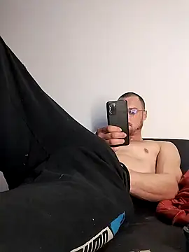 kgltintan online show from 12-19-24, 01:50