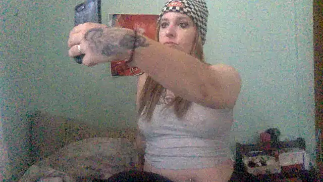 Snapshot of alexabunni chatting on 10-24-25, 01:21 alexabunni online show from 10-24-25, 01:21