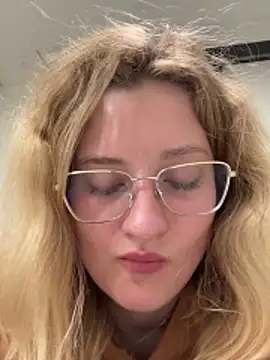 MileySummer online show from 04-09-26, 10:32