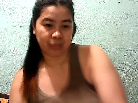 Snapshot of Totally_Naked69 chatting on 07-15-26, 05:58 Totally Naked69 online show from 07-15-26, 05:58