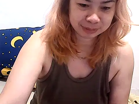Snapshot of Totally_Naked69 chatting on 12-03-24, 10:45 Totally Naked69 online show from 12-03-24, 10:45