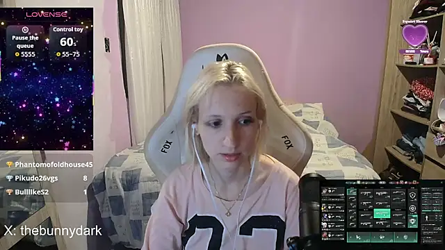 bunnydark00 online show from 04-28-26, 02:27