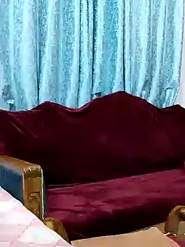 Snapshot of Queen_Dolly chatting on 12-25-24, 05:58 Queen Dolly online show from 12-25-24, 05:58