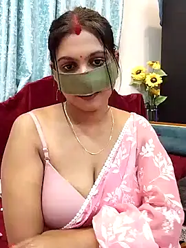 Snapshot of Queen_Dolly chatting on 02-03-25, 06:07 Queen Dolly online show from 02-03-25, 06:07