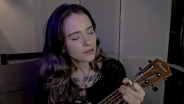 Snapshot of risha_laas chatting on 12-07-24, 01:52 risha laas online show from 12-07-24, 01:52