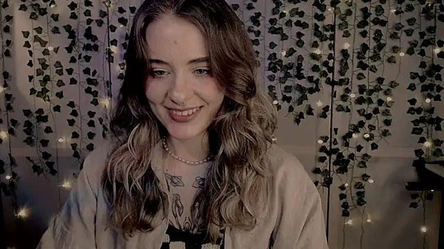 Snapshot of risha_laas chatting on 02-08-25, 08:10 risha laas online show from 02-08-25, 08:10