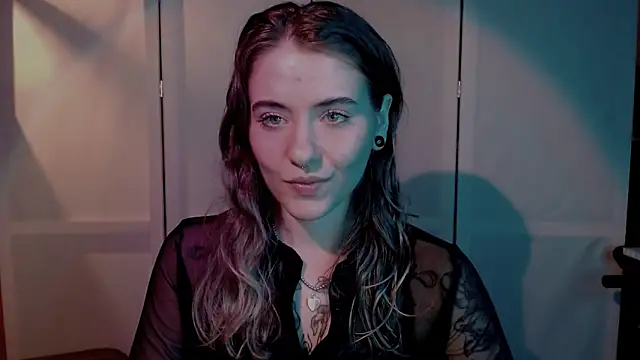 Snapshot of risha_laas chatting on 12-18-24, 05:31 risha laas online show from 12-18-24, 05:31