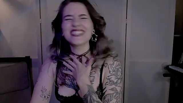 Snapshot of risha_laas chatting on 12-22-24, 07:10 risha laas online show from 12-22-24, 07:10