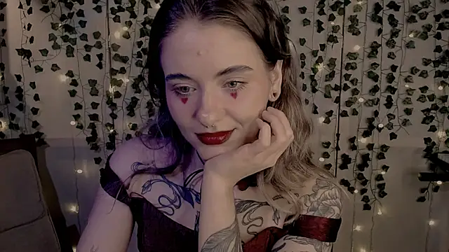 Snapshot of risha_laas chatting on 02-14-25, 08:05 risha laas online show from 02-14-25, 08:05