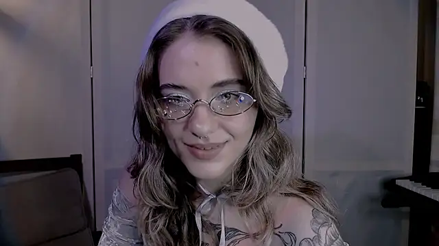 Snapshot of risha_laas chatting on 12-24-24, 06:17 risha laas online show from 12-24-24, 06:17