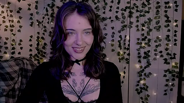 Snapshot of risha_laas chatting on 09-25-25, 08:15 risha laas online show from 09-25-25, 08:15