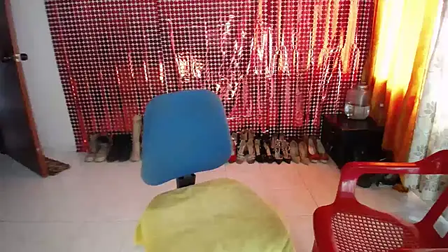 Sweett Anya online show from 11-19-25, 06:08