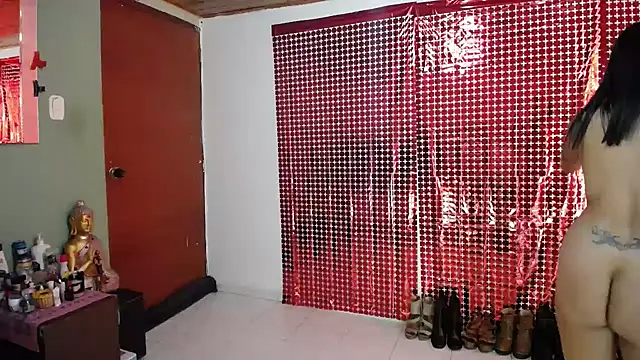 Sweett Anya online show from 10-25-25, 02:17