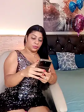 Lashmy111 online show from 11-17-25, 06:39