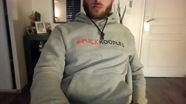 Snapshot of lololaland chatting on 11-11-25, 07:03 lololaland online show from 11-11-25, 07:03