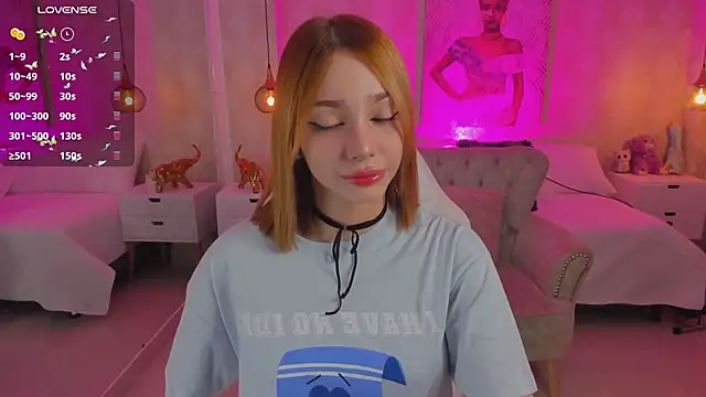 LITTLE-VIVI online show from 03-06-25, 03:24