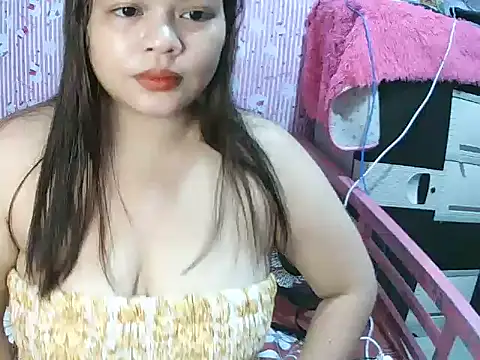 Snapshot of shaira4u chatting on 04-19-26, 03:40 shaira4u online show from 04-19-26, 03:40