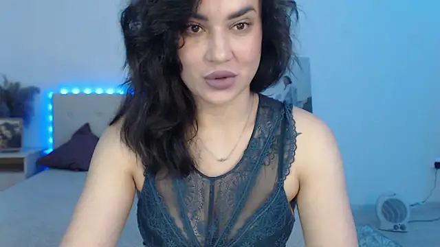 RoxannePure online show from 04-14-26, 04:06