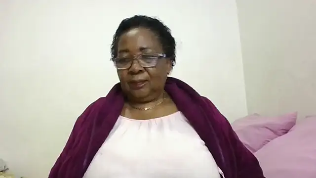 Snapshot of KinkyRicoSaisyours chatting on 04-17-26, 07:06 KinkyRicoSaisyours online show from 04-17-26, 07:06