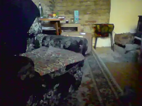 Snapshot of marcelloqq chatting on 10-19-25, 01:36 marcelloqq online show from 10-19-25, 01:36