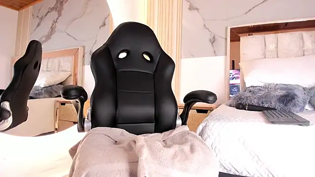 Naughty  Mom online show from 07-19-26, 02:31