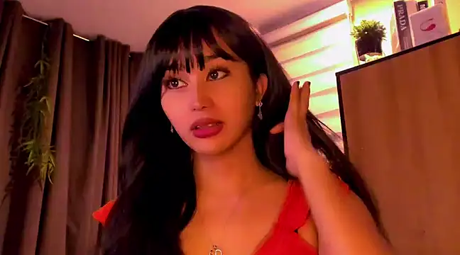 Snapshot of YOURCRISTINAS chatting on 01-14-25, 11:48 YOURCRISTINAS online show from 01-14-25, 11:48