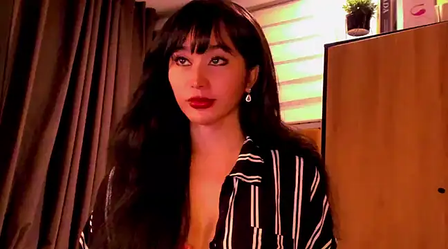 Snapshot of YOURCRISTINAS chatting on 12-03-24, 11:40 YOURCRISTINAS online show from 12-03-24, 11:40