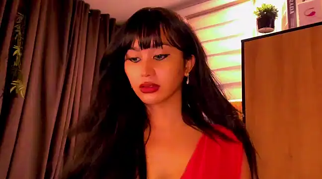 Snapshot of YOURCRISTINAS chatting on 12-28-24, 01:08 YOURCRISTINAS online show from 12-28-24, 01:08