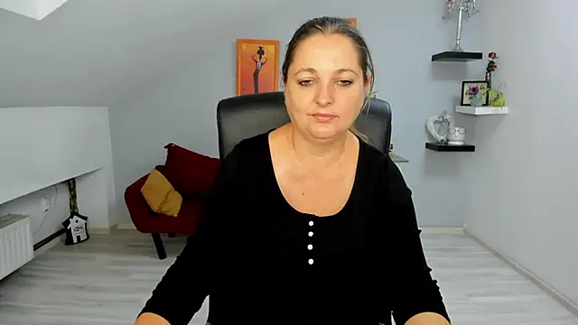 LollaGirl online show from 09-23-25, 03:24