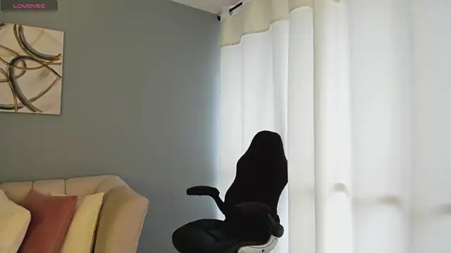 Snapshot of BrookeMiller chatting on 04-23-26, 05:47 BrookeMiller online show from 04-23-26, 05:47