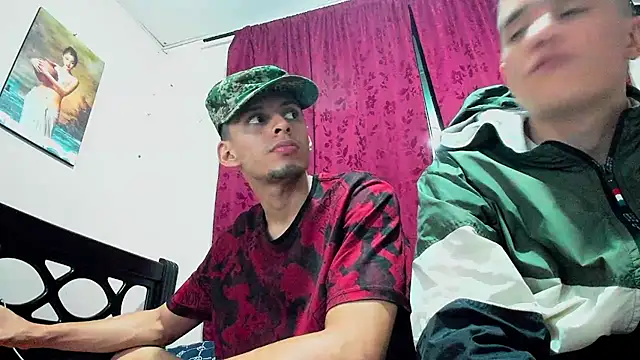 Snapshot of davidlatin66 chatting on 09-30-25, 01:55 davidlatin66 online show from 09-30-25, 01:55