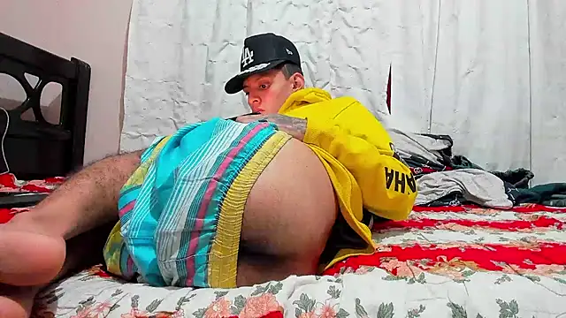 davidlatin66 online show from 12-17-25, 02:05