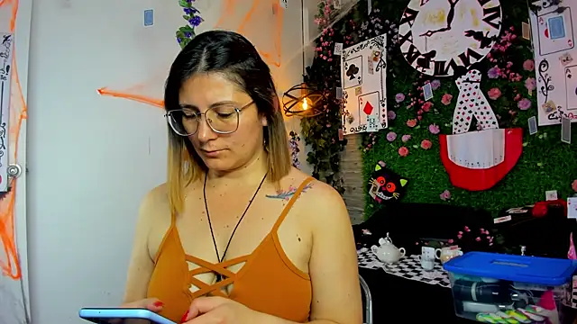 SarahDeyvis online show from 11-01-25, 04:45