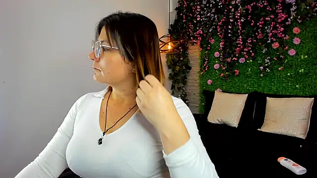 SarahDeyvis online show from 11-07-25, 01:04