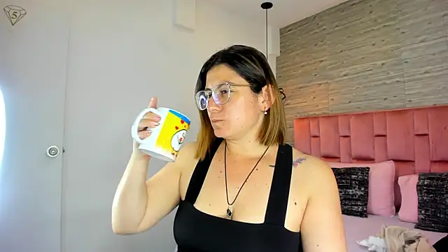 SarahDeyvis online show from 09-11-25, 04:51